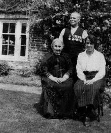 Click for a larger image of Emma Patience and Thomas Horler
